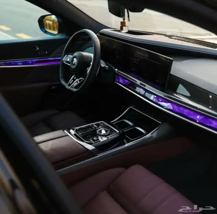 توصيل للبحرين مع سائقه او سائق بسيارات فخمه 0