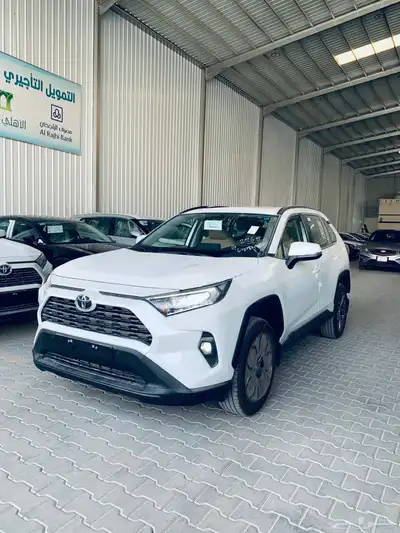 تويوتا راف فور فتحه XLE بنزين 2025 يتوفر جميع الفئات 0
