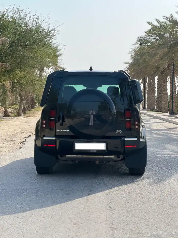 لاند روفر ديفندر 1
