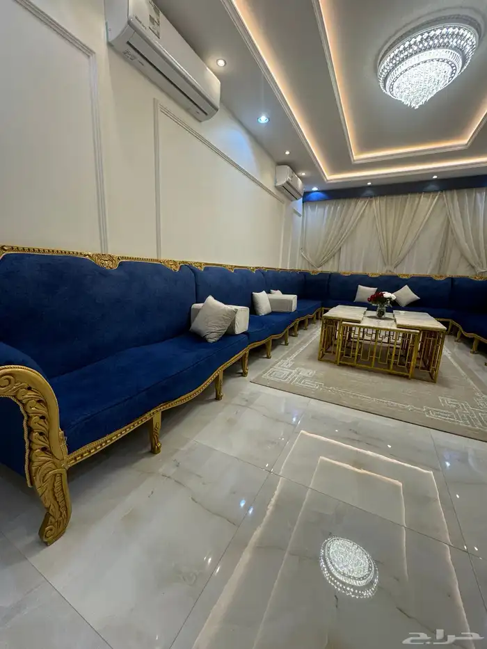 كنب زان مصري 4 في سبعة وطاولات 7 رخام للبيع 0