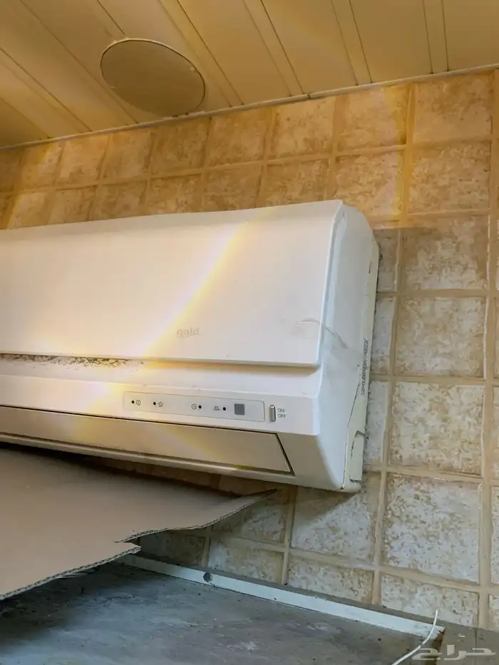 مكيف سب لت طن ونص lg  .لل 2