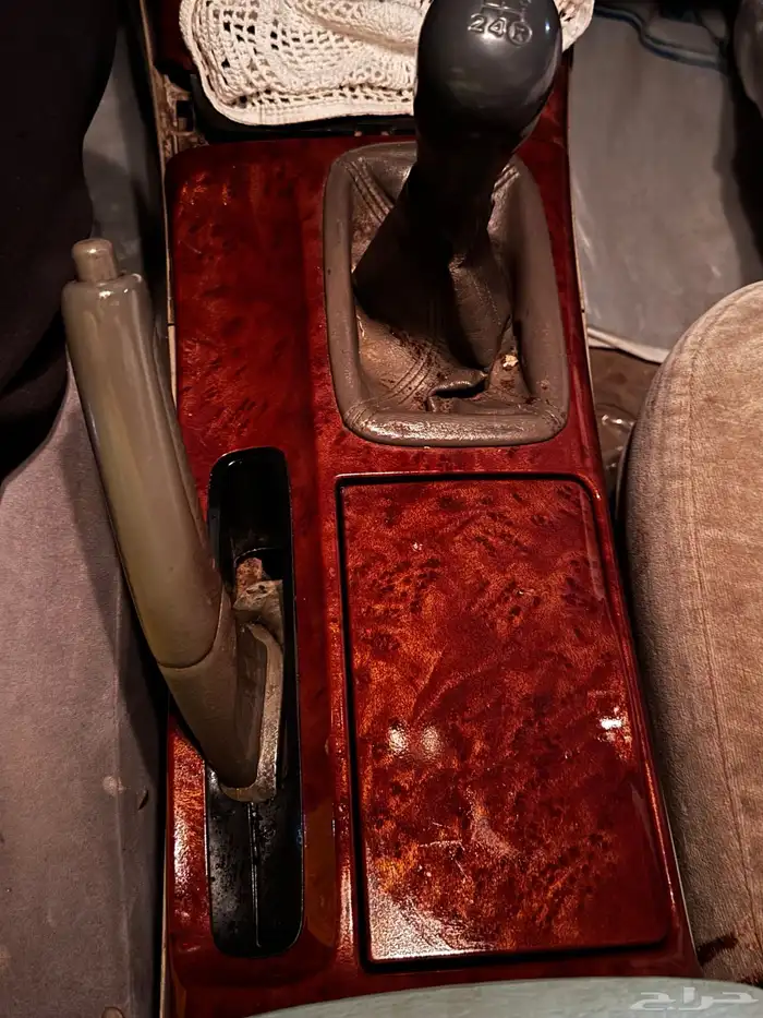 للبيع اقبل البدل ديكور رمادي او اسود نضيف 0