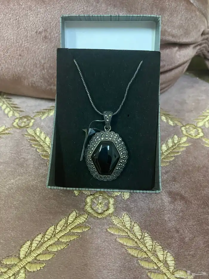 عقد مع سلسال فضه 0