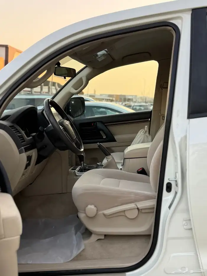 تايوتا لاندكروزر GXR1 2021 ( بنزين - 8 سلندر ) 7