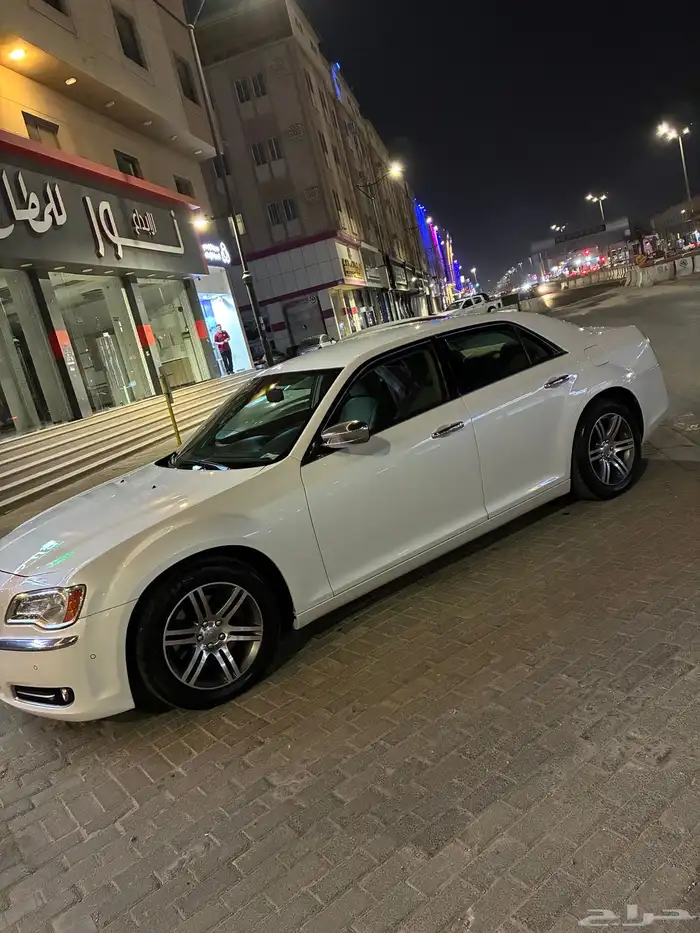 كرايزلر 8