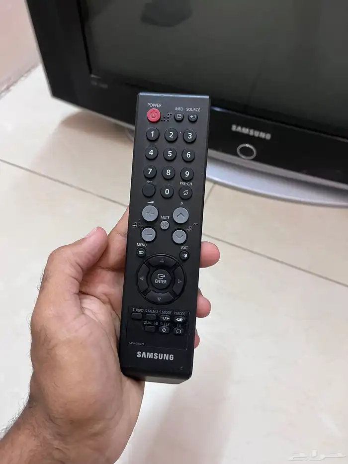 شاشة تلفزيون سامسونق قديم 1