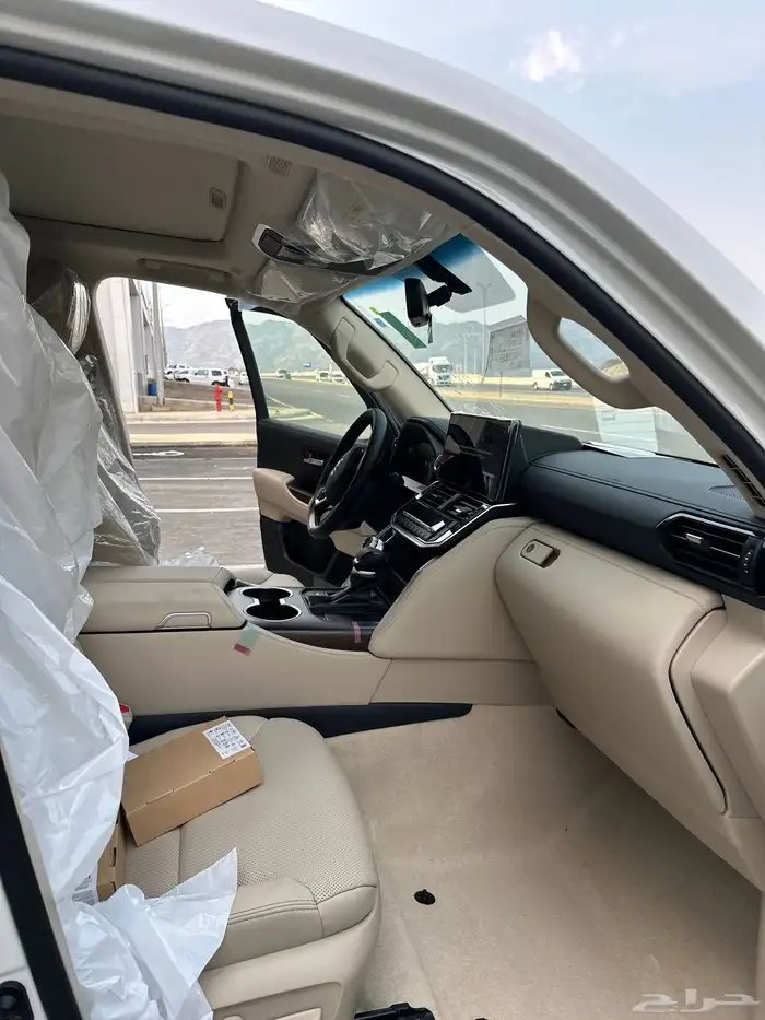 لاندكروزر 2024 بنزين رقم 4 سعودي ماشي 26 28