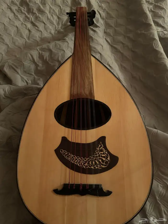 عود صناعة خالد عزوز 0