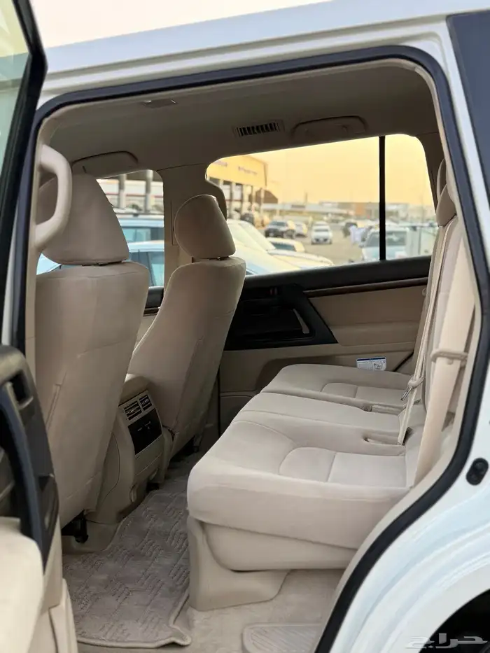 تايوتا لاندكروزر GXR1 2021 ( بنزين - 8 سلندر ) 8