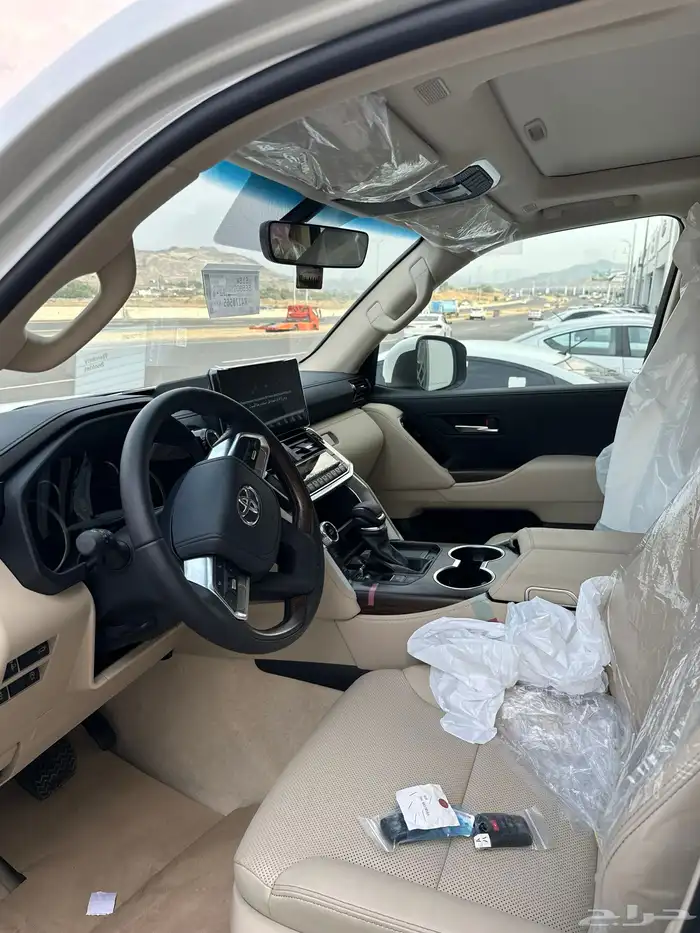 لاندكروزر 2024 بنزين رقم 4 سعودي ماشي 26 22