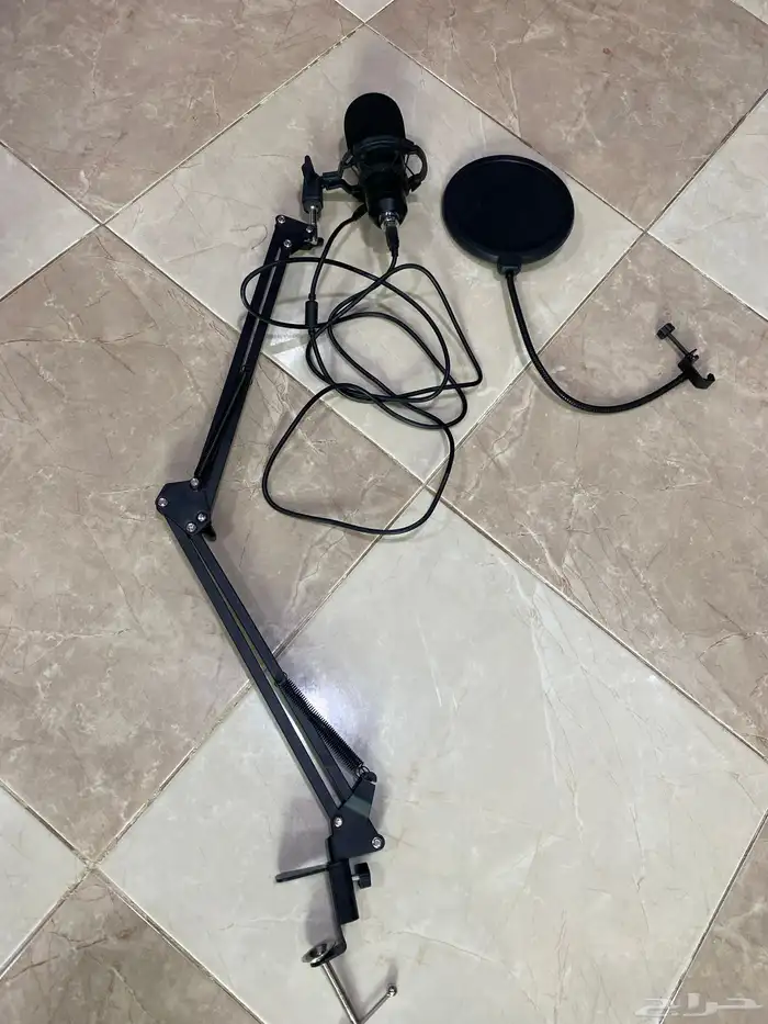مايك استعمال نظيف جيد جدا 0