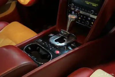 بنتلي GT فل 8 سلندر موديل 2015 14