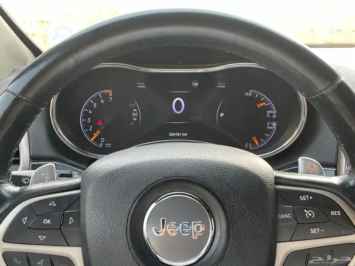 Jeep Grand Cherokee - Laredo 2015 14