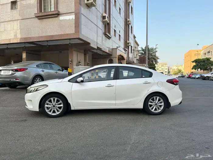 كيا سيراتو موديل 2017 للبيع 0