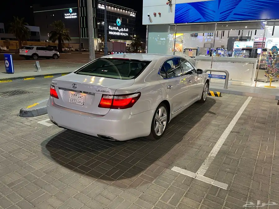 لكزس ls 2