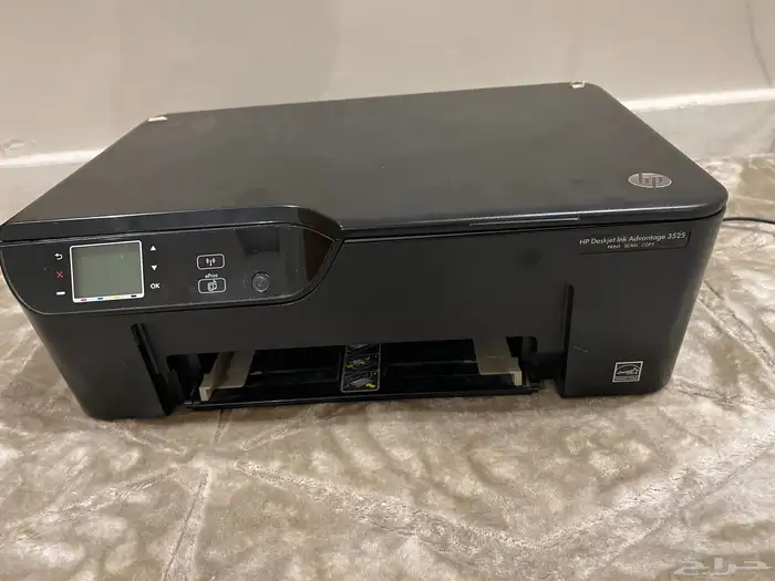 للبيع حبر طابعه شبه جديد 3525 hp 655 0