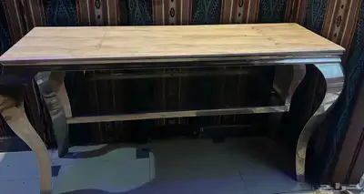 طاولة رخام للبيع ب 300 ريال جديده ونظيفه 2