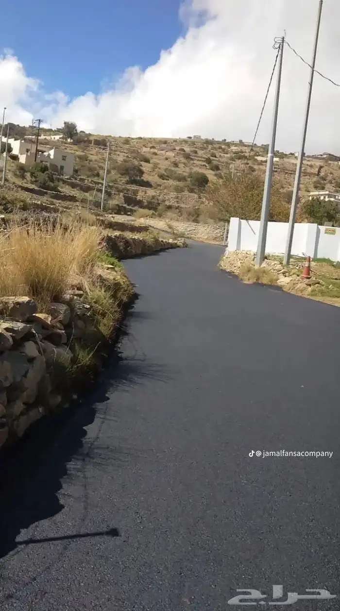 قشاطة اسفلت وفرد وتنفيذ وتوريد اسفلت جديد ومقشور 21