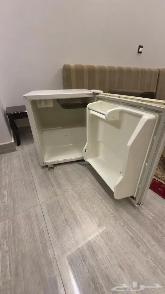 ثلاجة صغيرة ماركة دايو 0