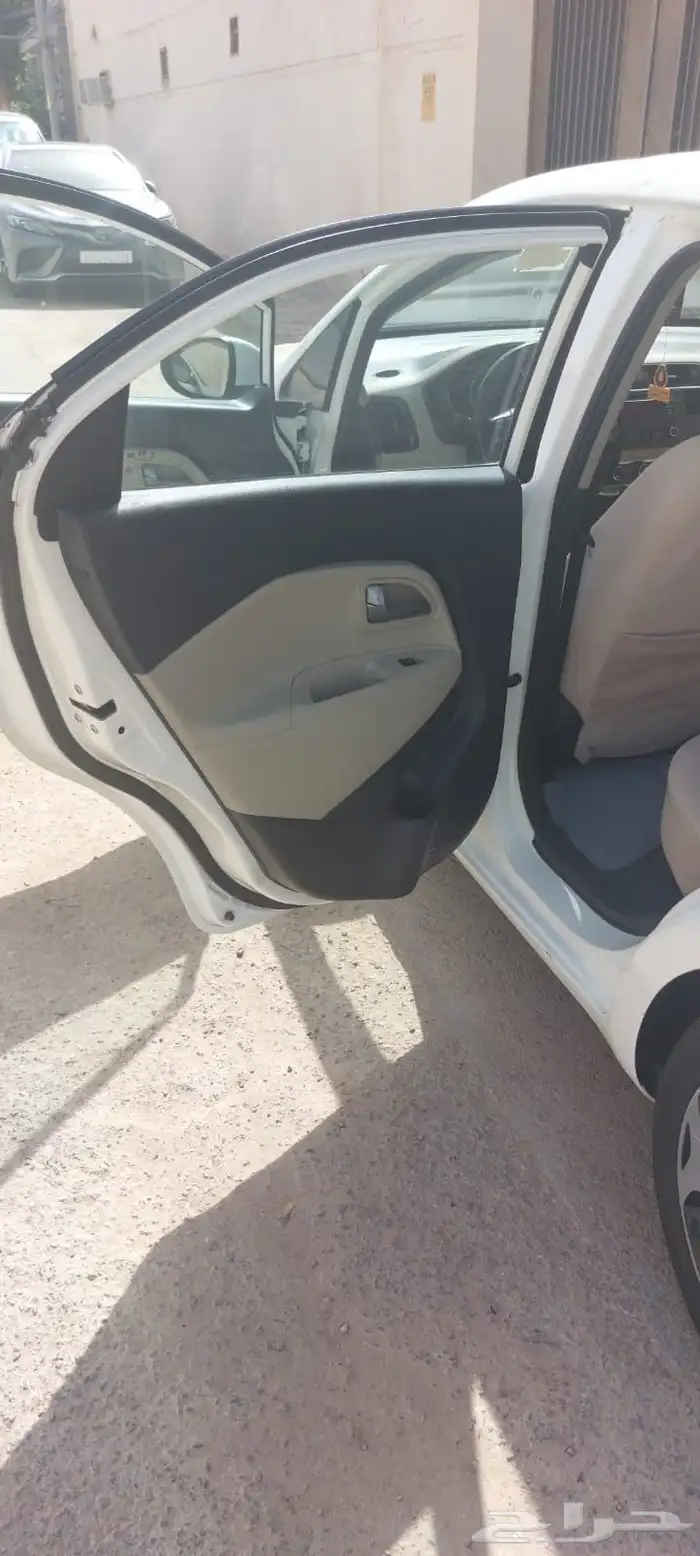 كيا ريو فل كامل هاتشباك 2015 kia rio hatchback 2015 15