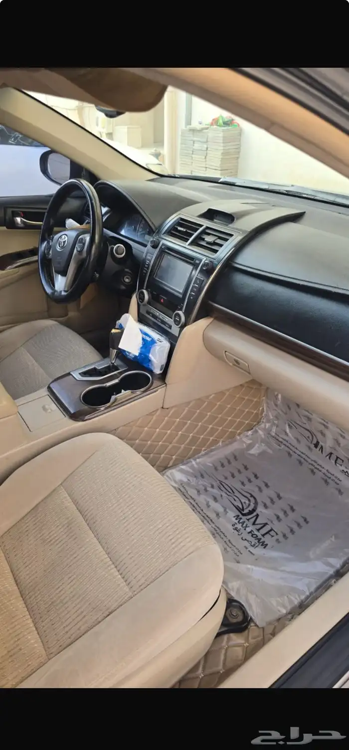 كامري 2014 للبيع نظيف جدا  بدي بلد ومحركات نظيفه 14