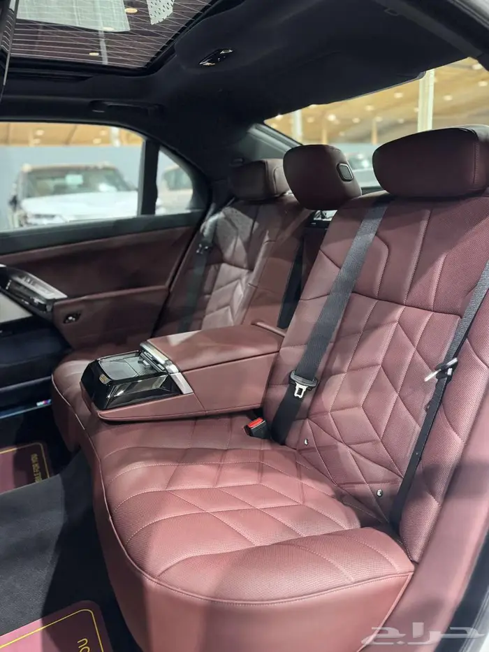 بي ام دبليو 735i موديل 2025 6