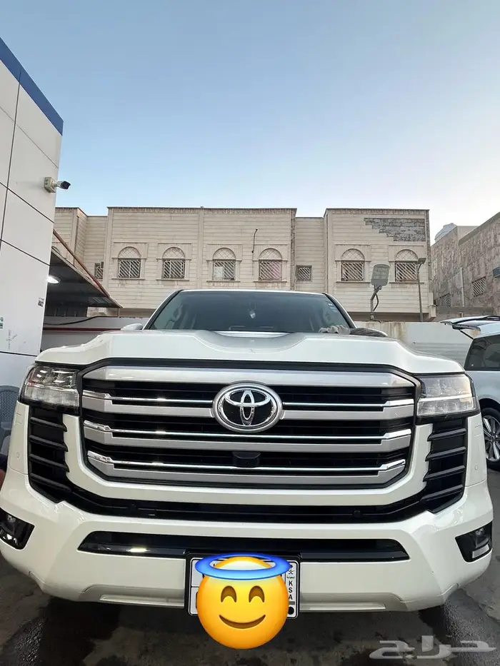 تويوتا لاندكروزر GXR2 بحالة الوكالة 15