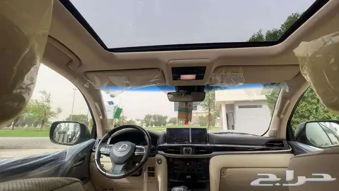 لكزس2021 24
