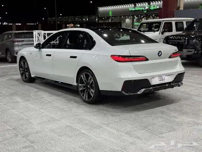 بي ام دبليو 735i موديل 2025 2