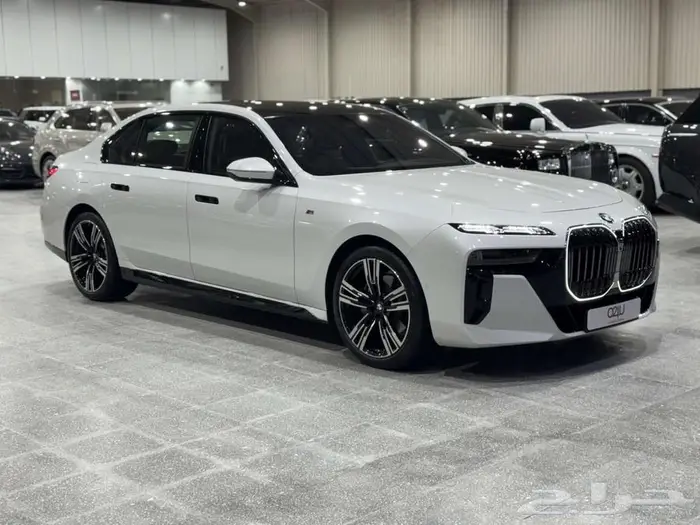 بي ام دبليو 735i موديل 2025 1