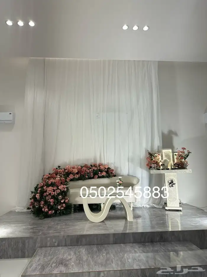 كوش زوجات مداخل استقبال طاولات طعام 8