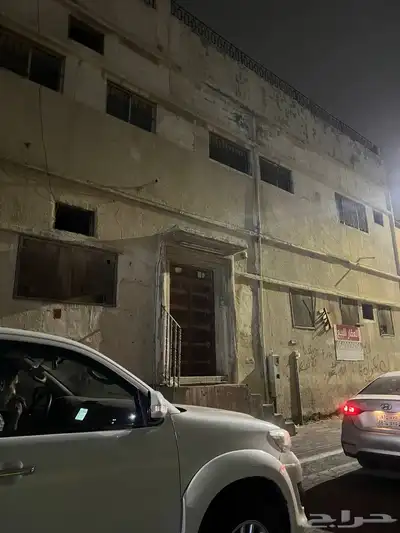 بيت للبيع على شارع تجاري في الصالحية 0