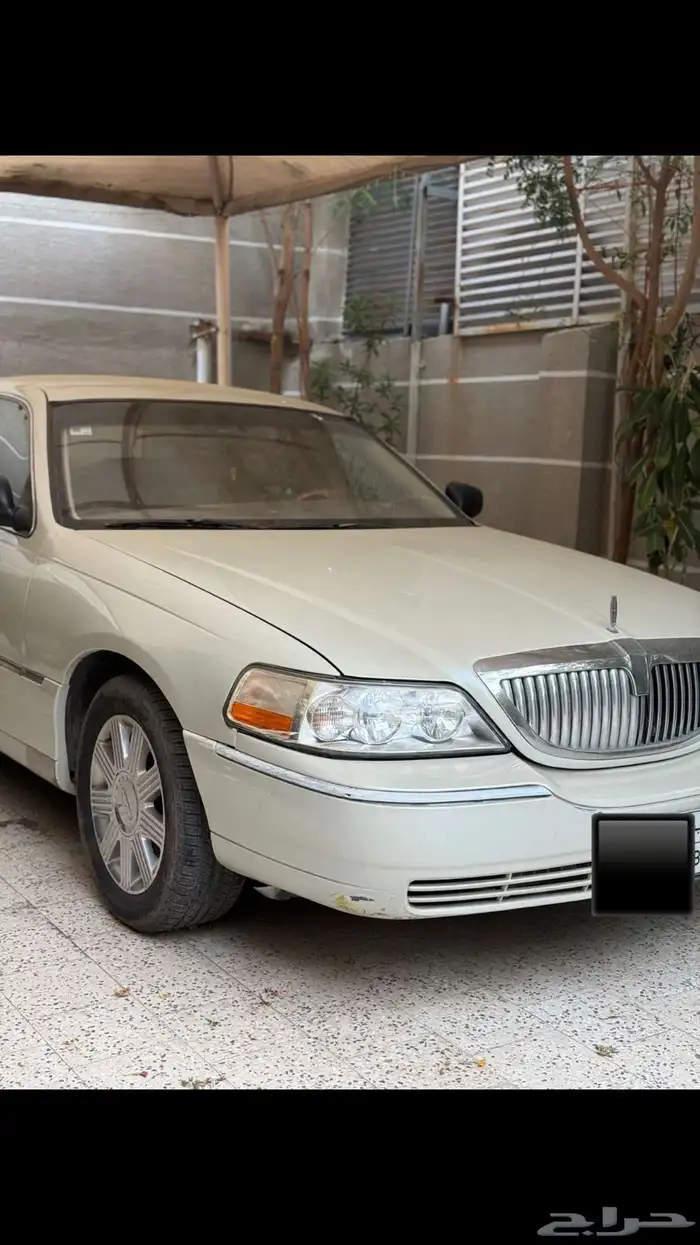 لينكولن تاون كار 2004 0