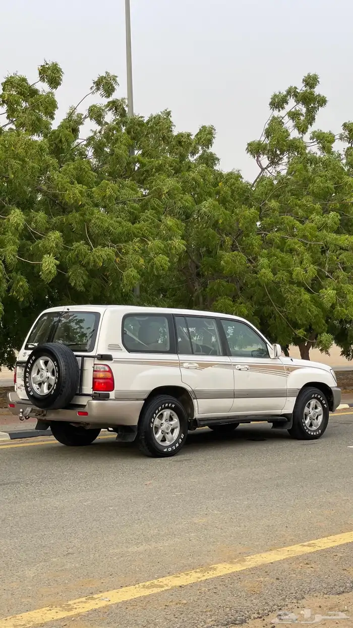 للبيع لاندكروزر 2001 VXR 19