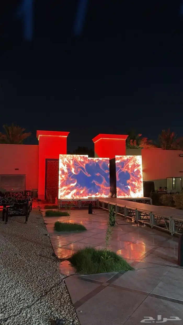 تنظيم معارض ومؤتمرات وحفلات تخرج 47