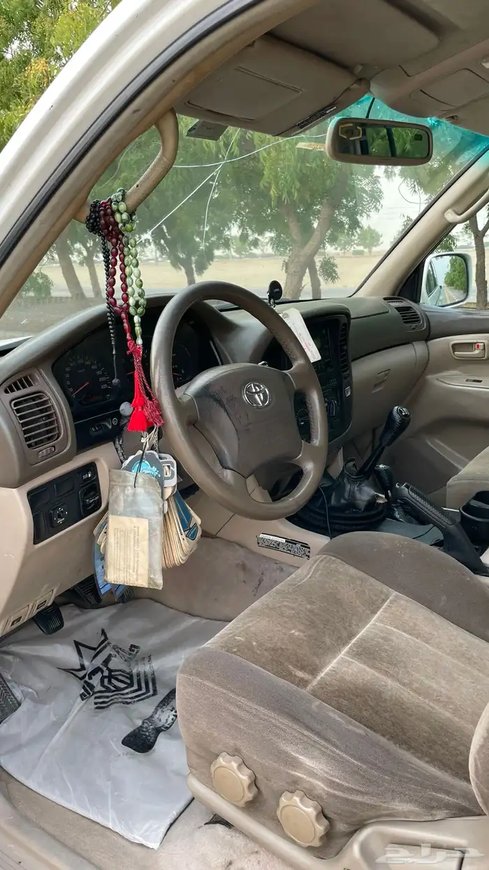 للبيع لاندكروزر 2001 VXR 51