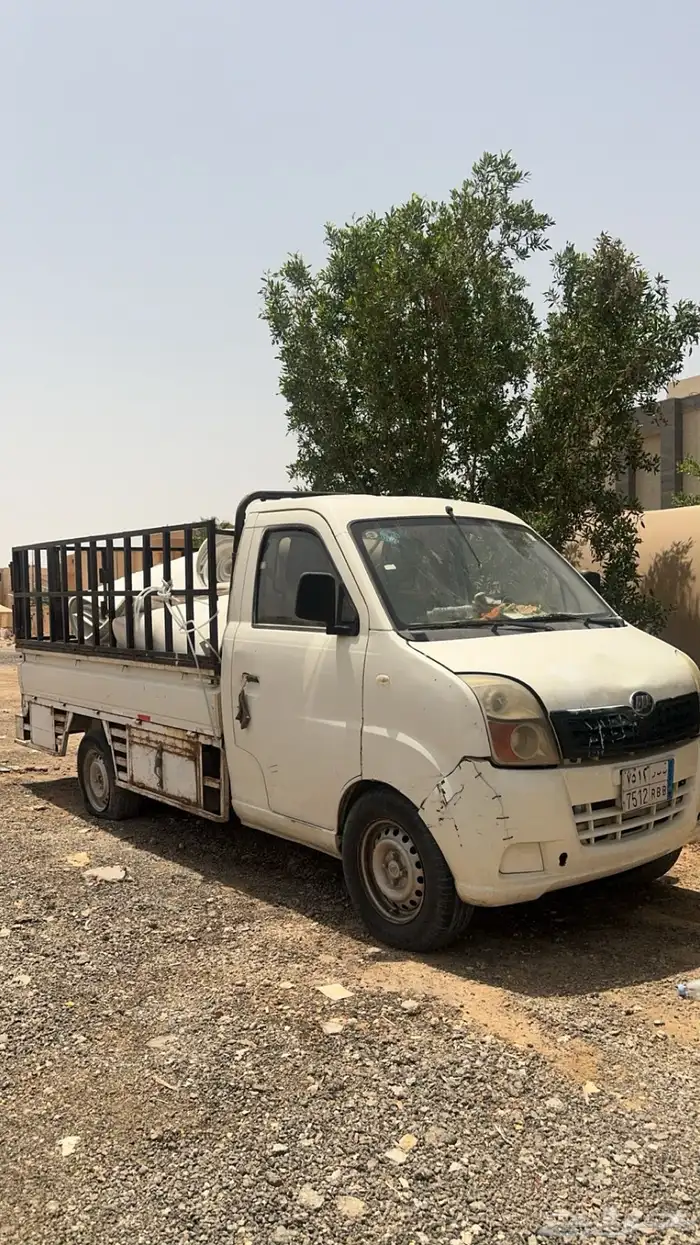 سيارة دباب ليفان 2