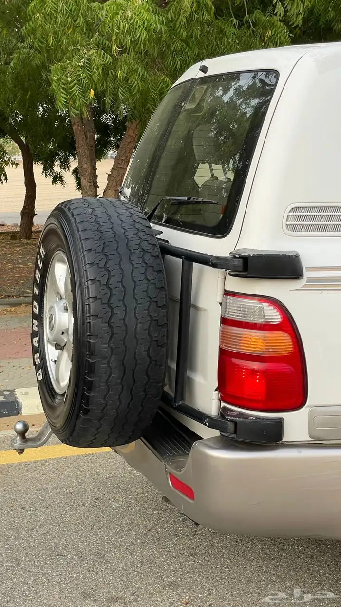 للبيع لاندكروزر 2001 VXR 25