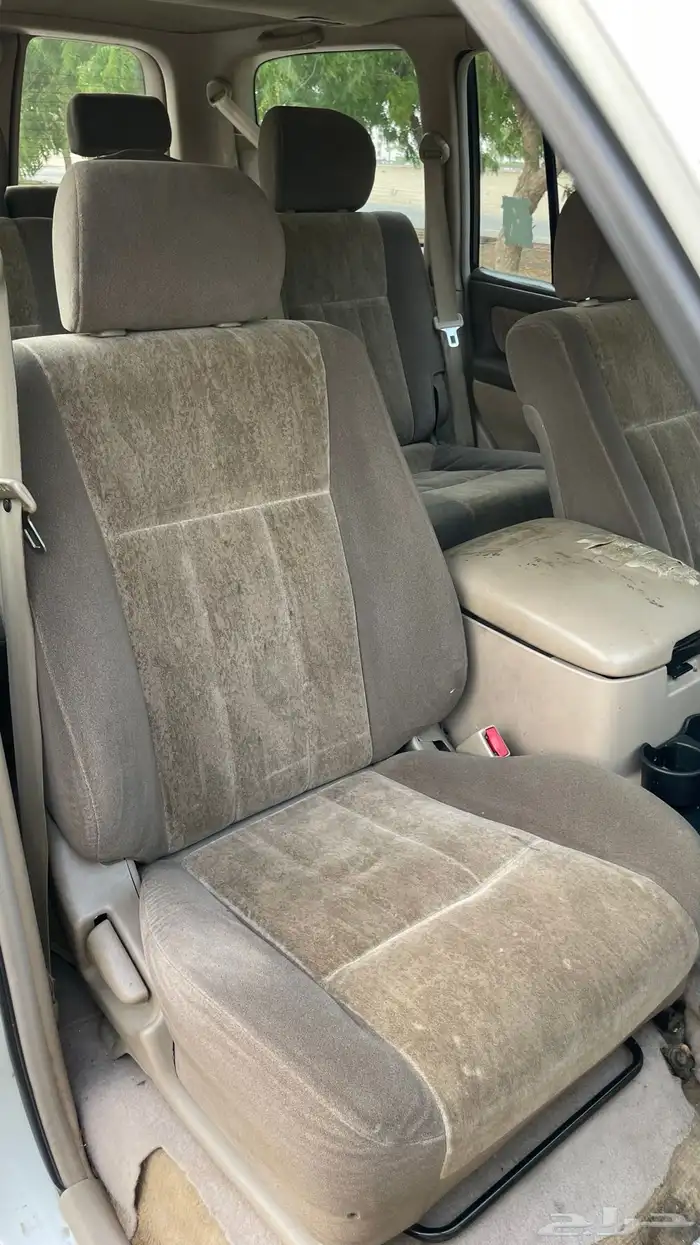 للبيع لاندكروزر 2001 VXR 31