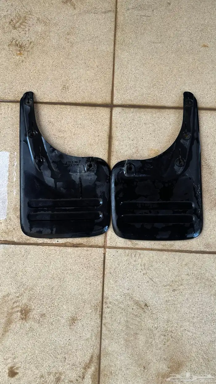 قطع غيار هايلكس وكفرات برجستون للبيع 6