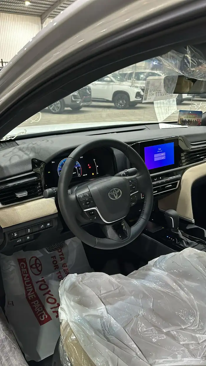 كامري ( LE ) نص فل بنزين 2025 ( اقل الاسعار ) 9