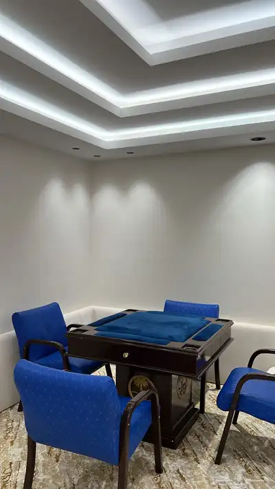 طاولة بلوت ملكية فاخرة 0