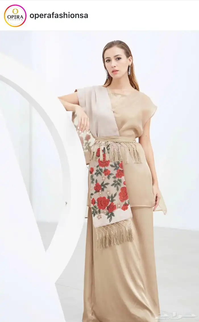 جلابيه من ماركه أوبرا مقاس s من قطعتين لبس مره واحده 0