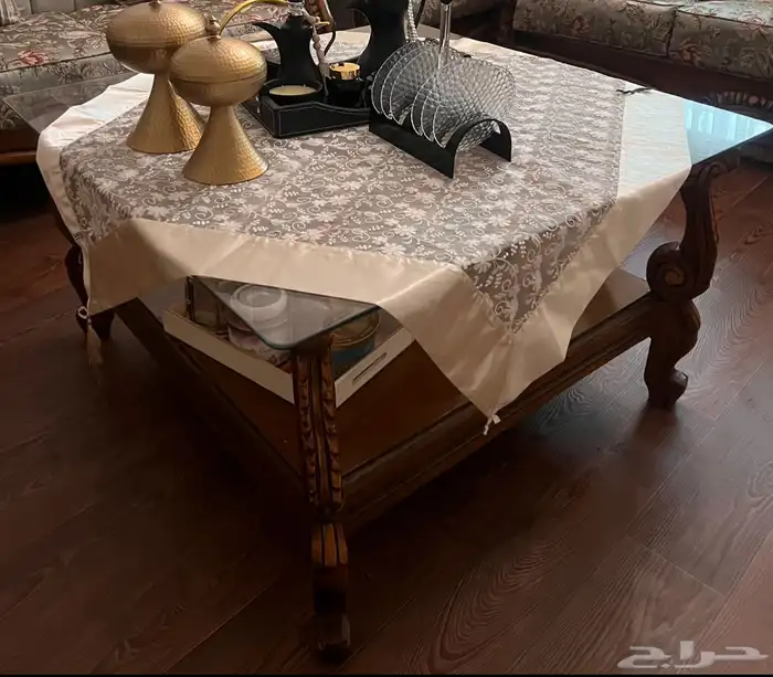 للبيع طقم كنب فاخر وكامل 4