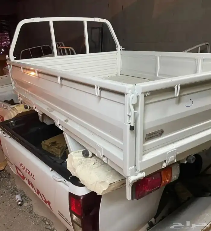 صندوق جوانب ايسوزو 2