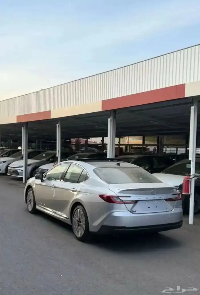 تويوتا كامري LEهايبرد 2025 كاش وتقسيط 6