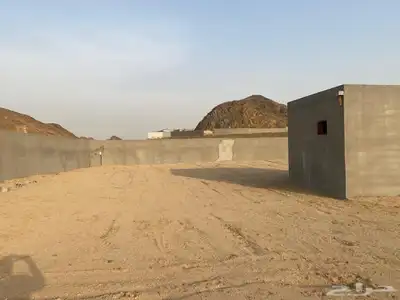 مستودع للايجار المساحة 1800 تقريبا 5