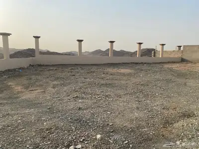 مستودع للايجار المساحة 1800 تقريبا 1