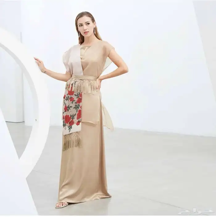 جلابيه من ماركه أوبرا مقاس s من قطعتين لبس مره واحده 1