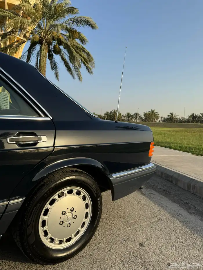 للبيع مرسيدس موديل 90 حجم 560 29